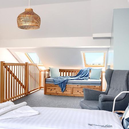 Apartament Z Widokiem Na Morze- Ustronie Apartments Nadmorski Luksus Apartamenty Устроне Морске Екстериор снимка