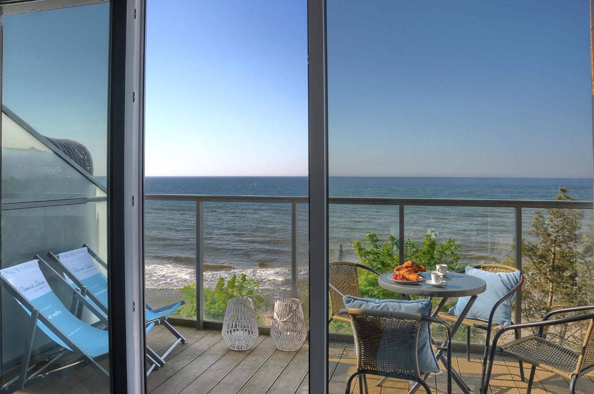 Apartament Z Widokiem Na Morze- Ustronie Apartments Nadmorski Luksus Apartamenty Устроне Морске Екстериор снимка